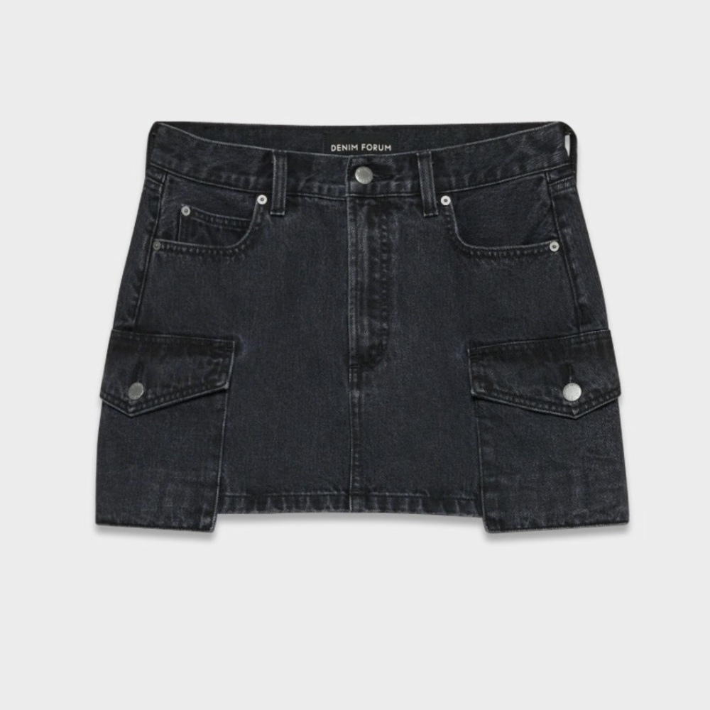 NEW Aritzia Cargo Mini Skirt